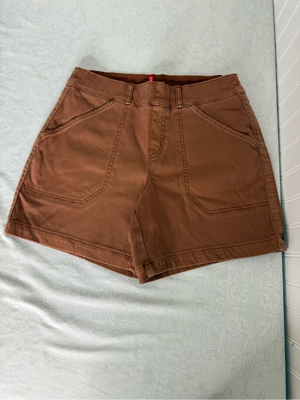 Spanx Bronze Glow Stretch 6” Twill Pull On Shorts Size Small